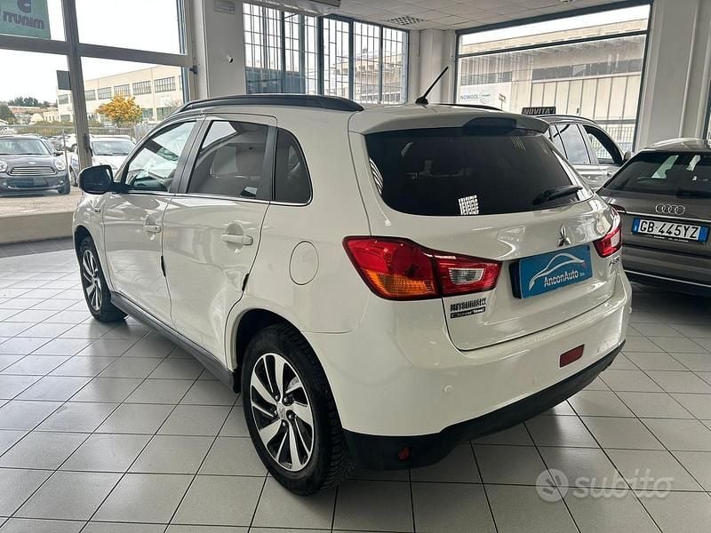 Usata Mitsubishi ASX 150 CV (110 kW) 2015 Bianco SUV