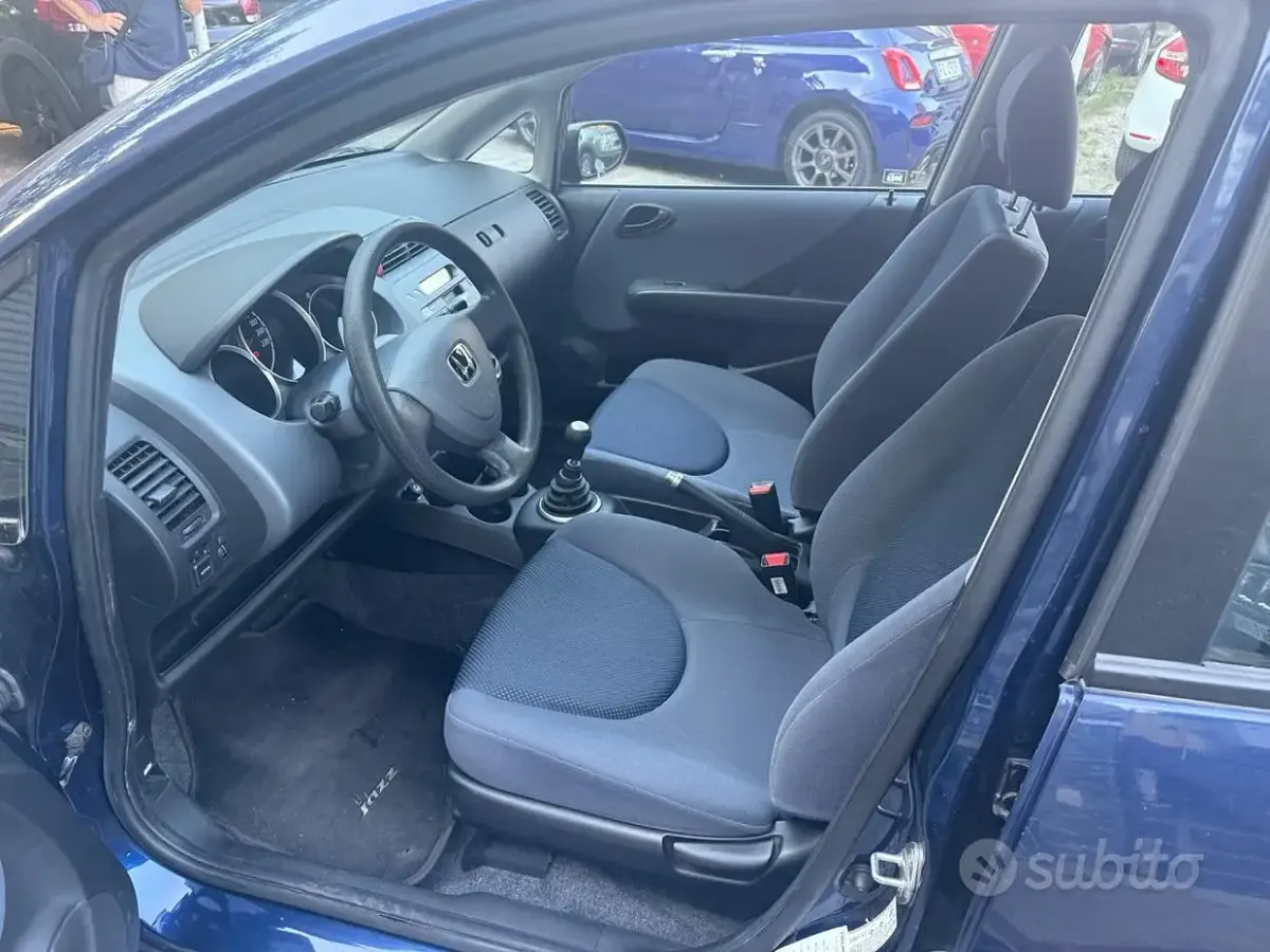 Usata Honda Jazz Trend 78 CV (57 kW) 2003 Bluazzurro Utilitaria