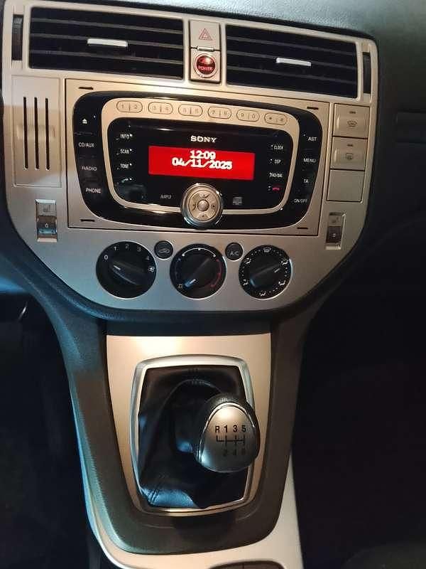 Usata Ford Kuga 140 CV (102 kW) 2012 SUV