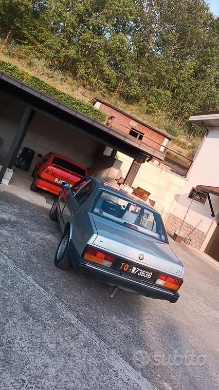 Usata Alfa Romeo Alfetta 122 CV (89 kW) 1983 Berlina