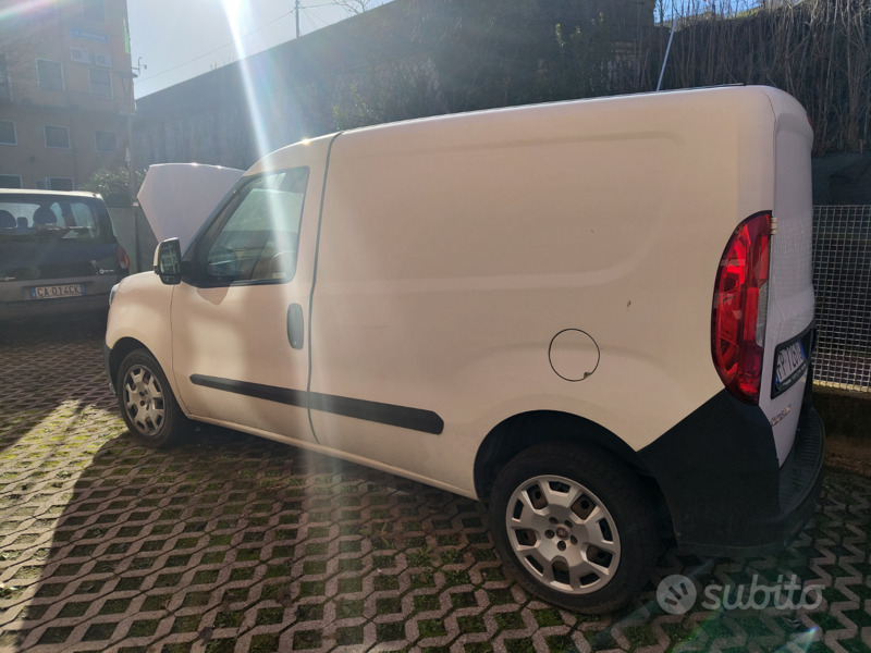 Usato 2018 Fiat Doblò 1.4 Benzin 120 CV (7.999 €)