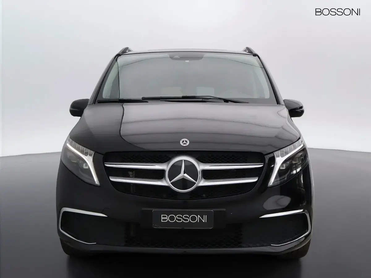 Usata Mercedes V250 Premium 190 CV (139 kW) 2022 Nero Monovolume