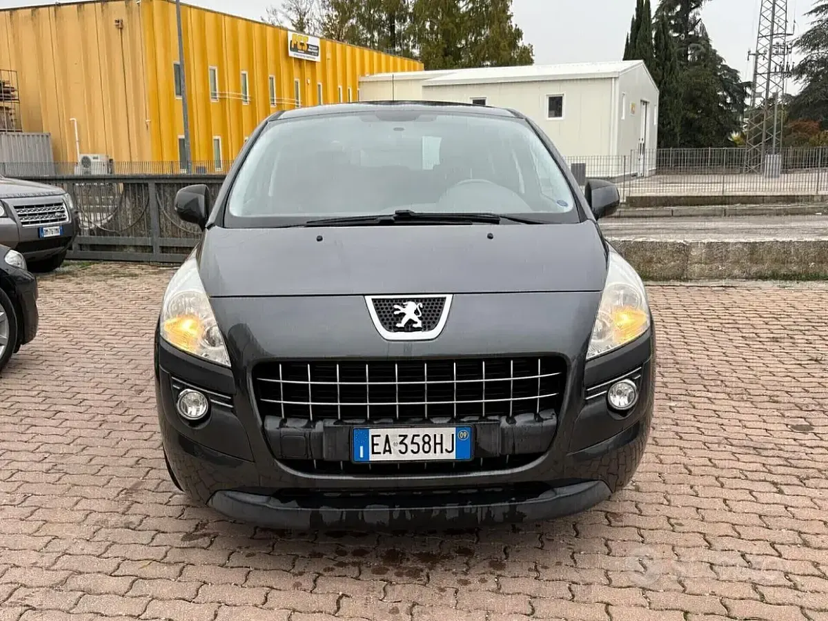 Usata Peugeot 3008 Business-Line 109 CV (80 kW) 2009 Marrone Station wagon
