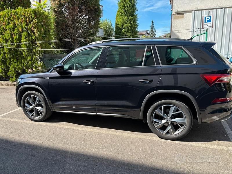 Second-hand Skoda Kodiaq SportLine 150 CP (110 kW) 2023 Negru SUV