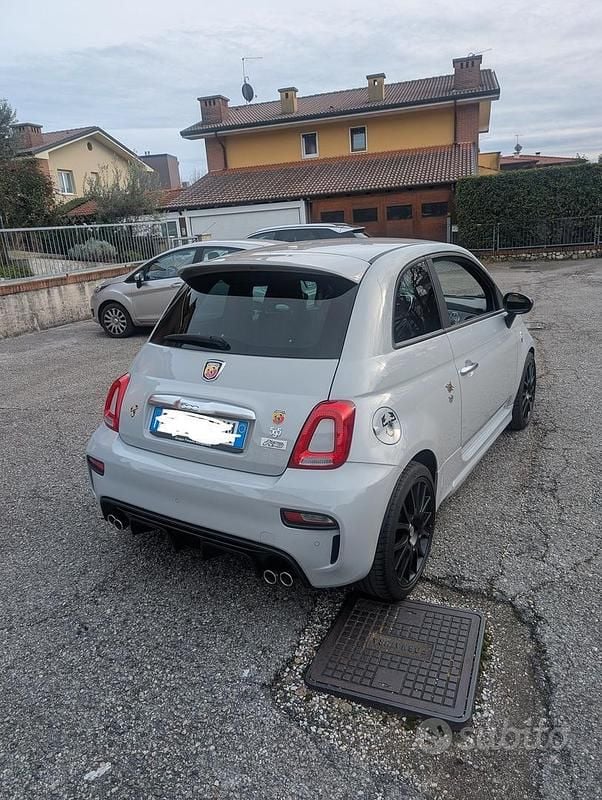 Usata Abarth 595 Pista 165 CV (121 kW) 2020 Grigio Coupé
