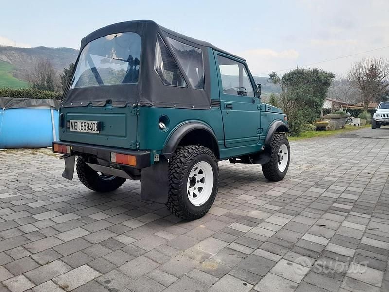 Usata Suzuki Samurai 180 CV (132 kW) 1986 SUV
