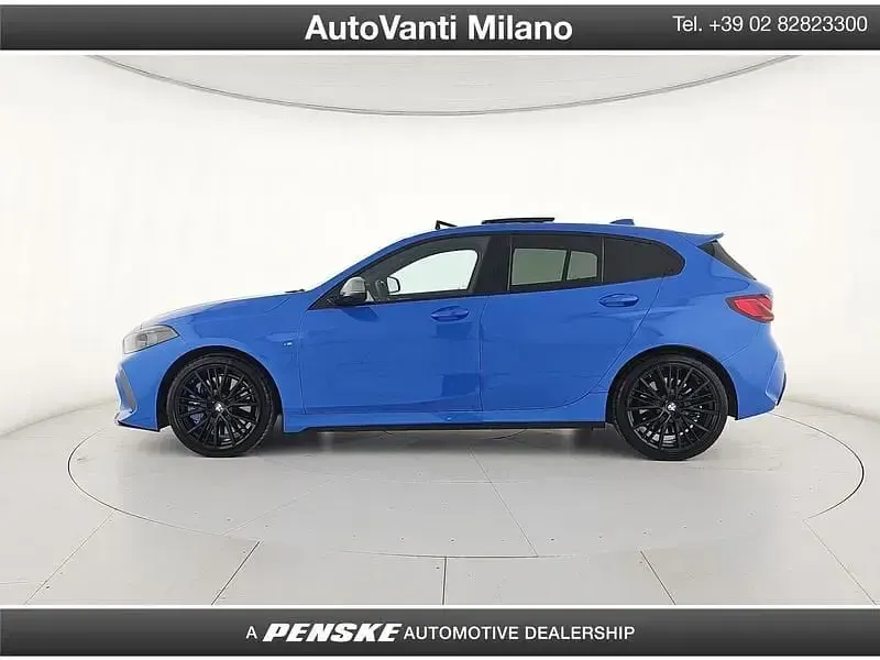 Usata BMW M135 Comfort Edition 306 CV (225 kW) 2021 Blu/azzurro Utilitaria