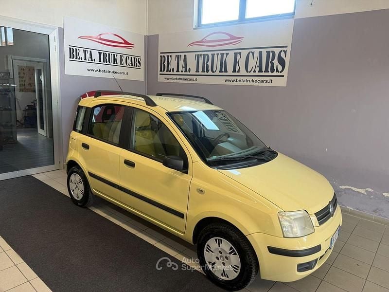 Usata Fiat Panda 60 CV (44 kW) 2005 Giallo Utilitaria