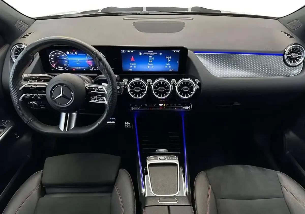 Usata Mercedes GLA200 Premium 150 CV (110 kW) 2025 Nero SUV