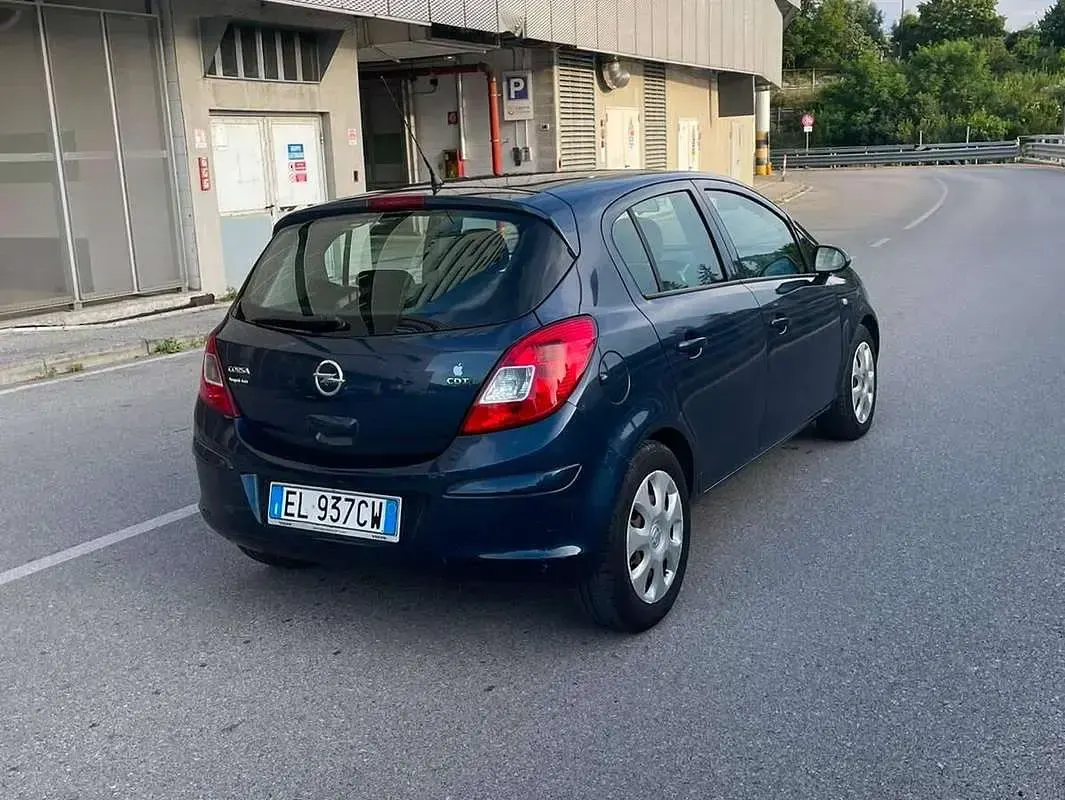 Usata Opel Corsa Cosmo 95 CV (69 kW) 2012 Utilitaria