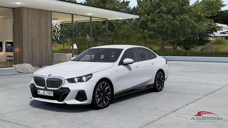Nuova BMW 520 M Sport 190 CV (139 kW) 2025 Grigio Berlina