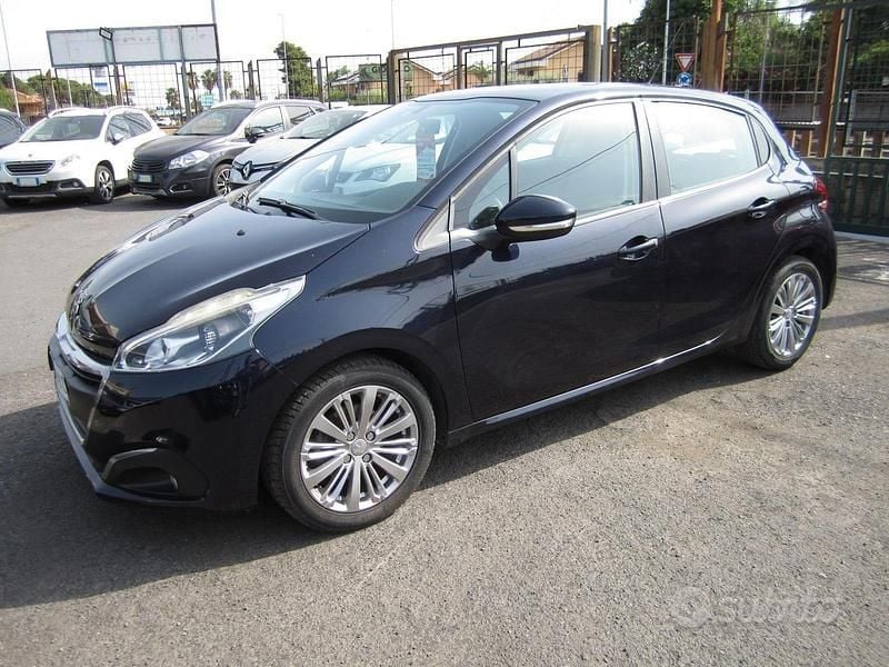 Usata Peugeot 208 75 CV (55 kW) 2016 Blu Utilitaria