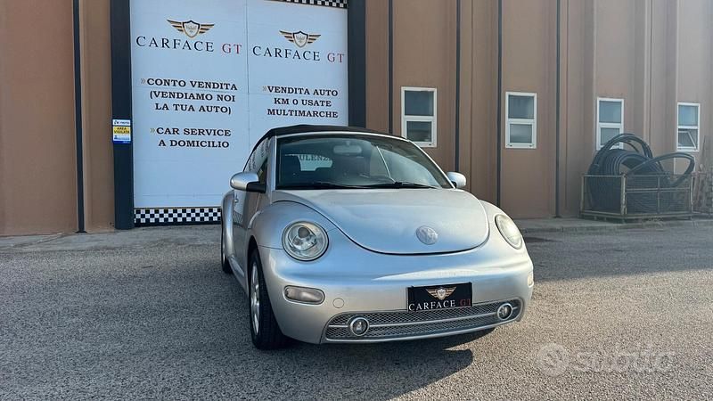 Usata VW New Beetle 102 CV (75 kW) 2005 Grigio Utilitaria