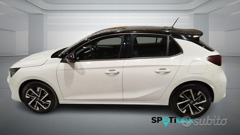 Usata Opel Corsa 101 CV (74 kW) 2025 Bianco Utilitaria