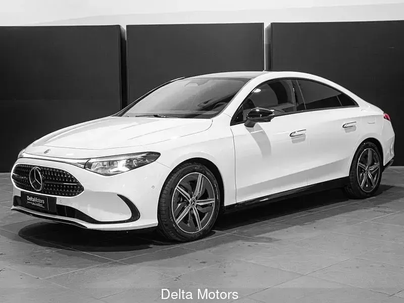 Usata Mercedes CLA200 Premium 163 CV (119 kW) 2026 Berlina