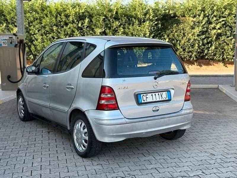 Usata Mercedes A160 Elegance 102 CV (75 kW) 2004 Argento Monovolume