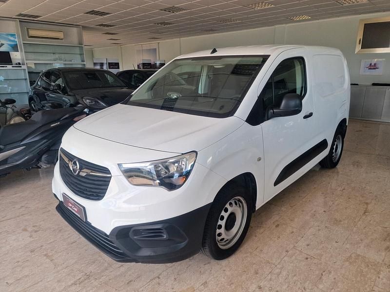 Usata Opel Combo 100 CV (73 kW) 2020 Bianco Monovolume