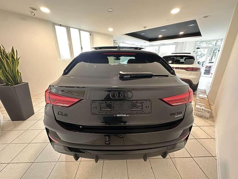Usata Audi Q3 Sportback S-Line 150 CV (110 kW) 2024 Nero SUV