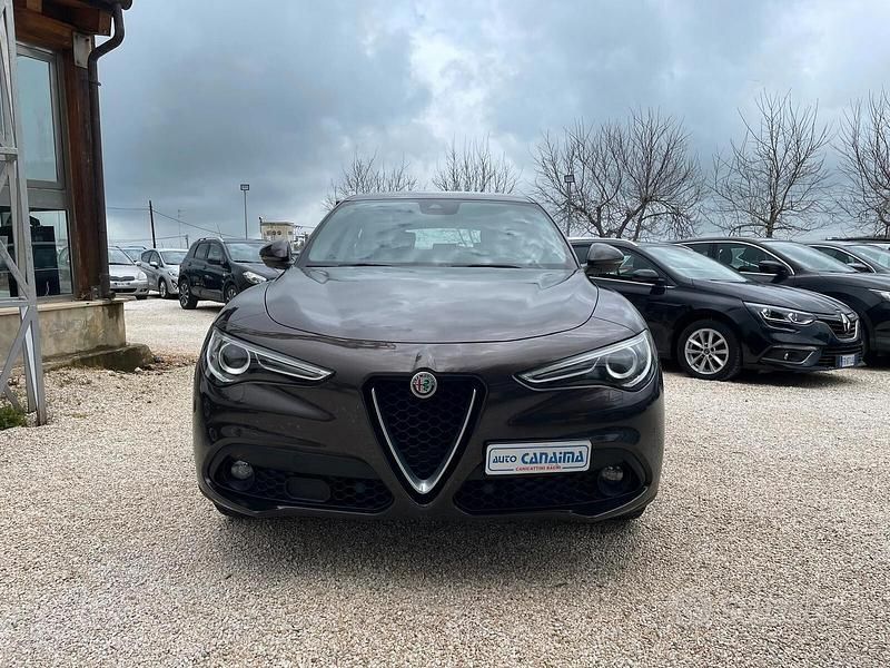 Usata Alfa Romeo Stelvio Executive 180 CV (132 kW) 2018 Marrone SUV