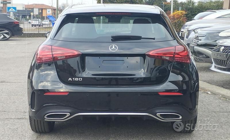 Usata Mercedes A180 Premium 136 CV (100 kW) 2025 Nero Berlina