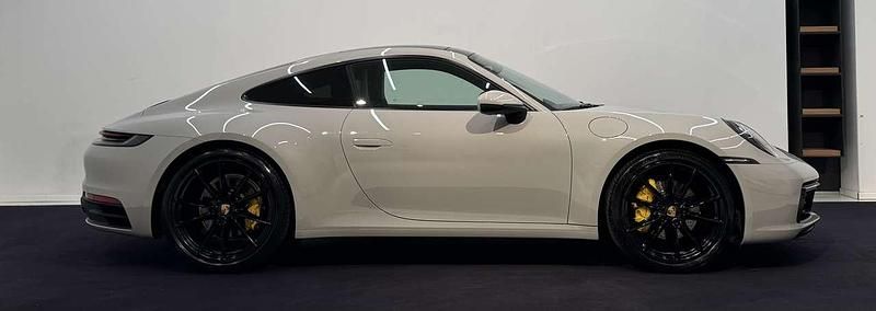 Usata Porsche 992 Chrono 385 CV (283 kW) 2020 Other