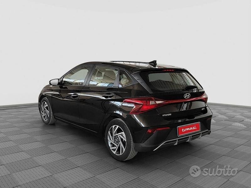 Usata Hyundai i20 84 CV (61 kW) 2024 Nero Utilitaria