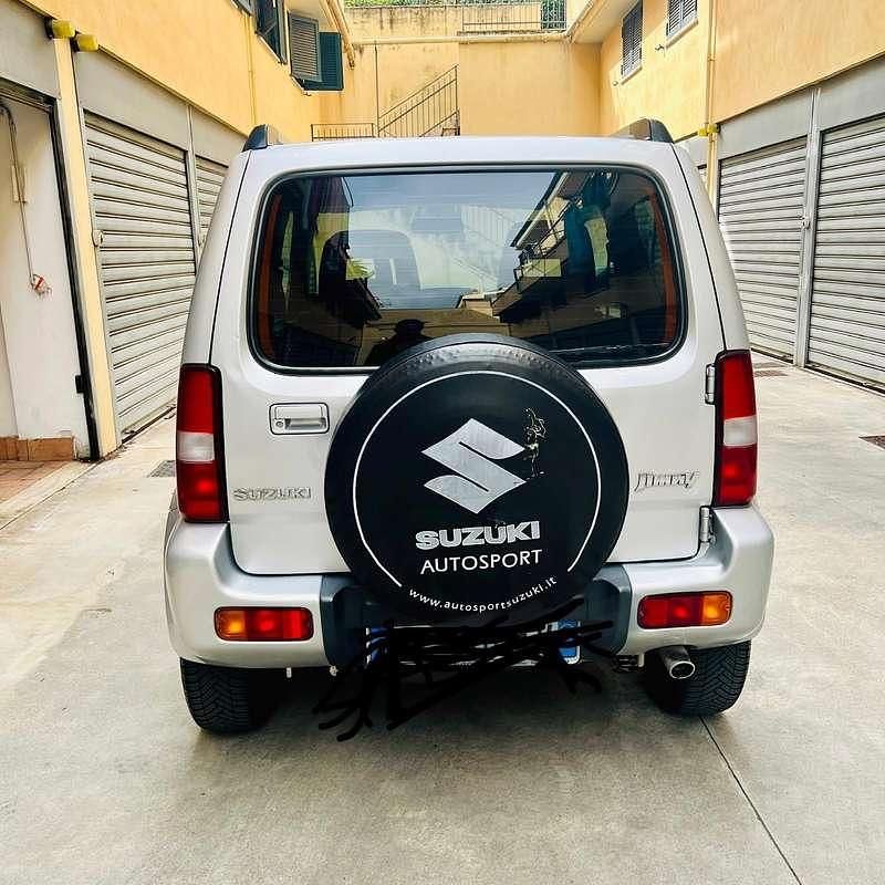 Usata Suzuki Jimny 82 CV (60 kW) 2012 SUV