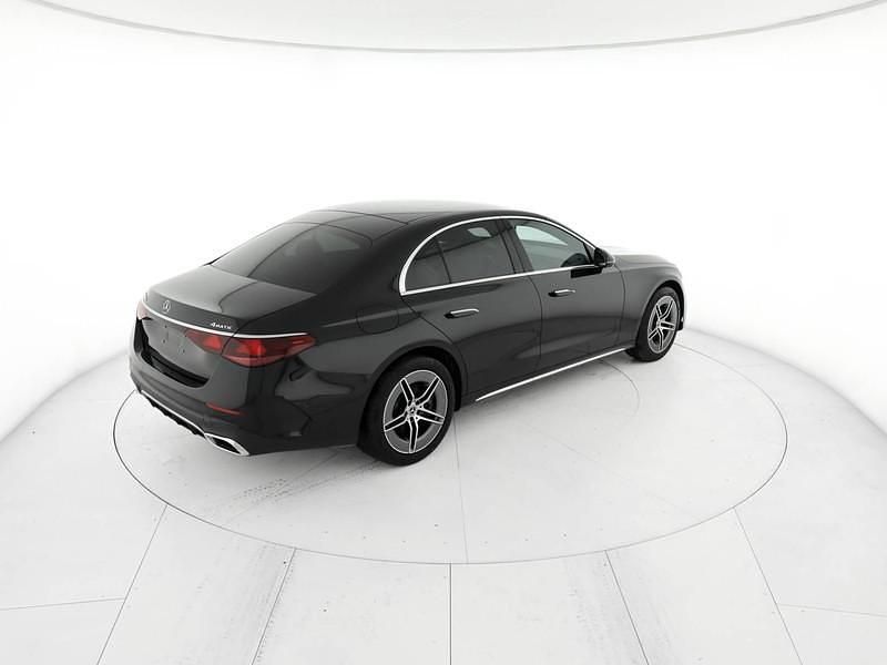 Nuova Mercedes 300 Advanced 313 CV (230 kW) 2025 Nero Berlina