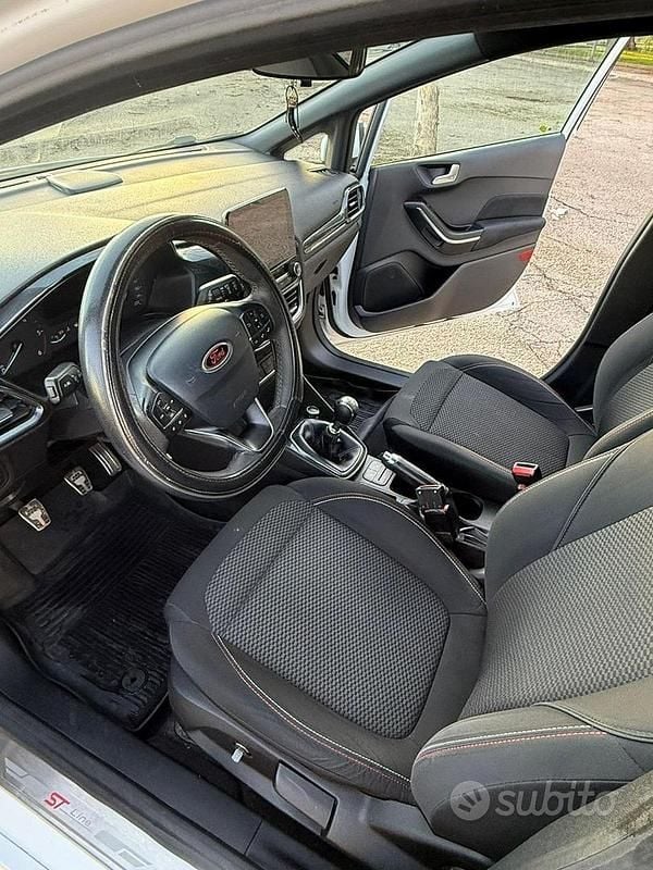 Usata Ford Fiesta ST-Line 95 CV (69 kW) 2018 Bianco Utilitaria