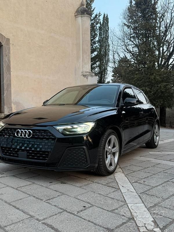 Usata Audi A1 Comfort 116 CV (85 kW) 2020 Nero SUV
