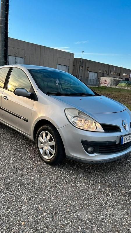 Usata Renault Clio III 2007 Grigio Utilitaria