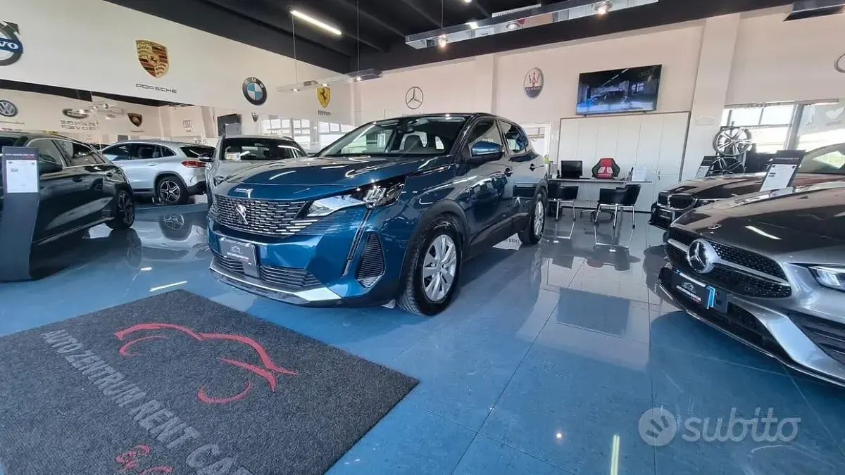 Usata Peugeot 3008 Allure 131 CV (96 kW) 2021 Blu SUV