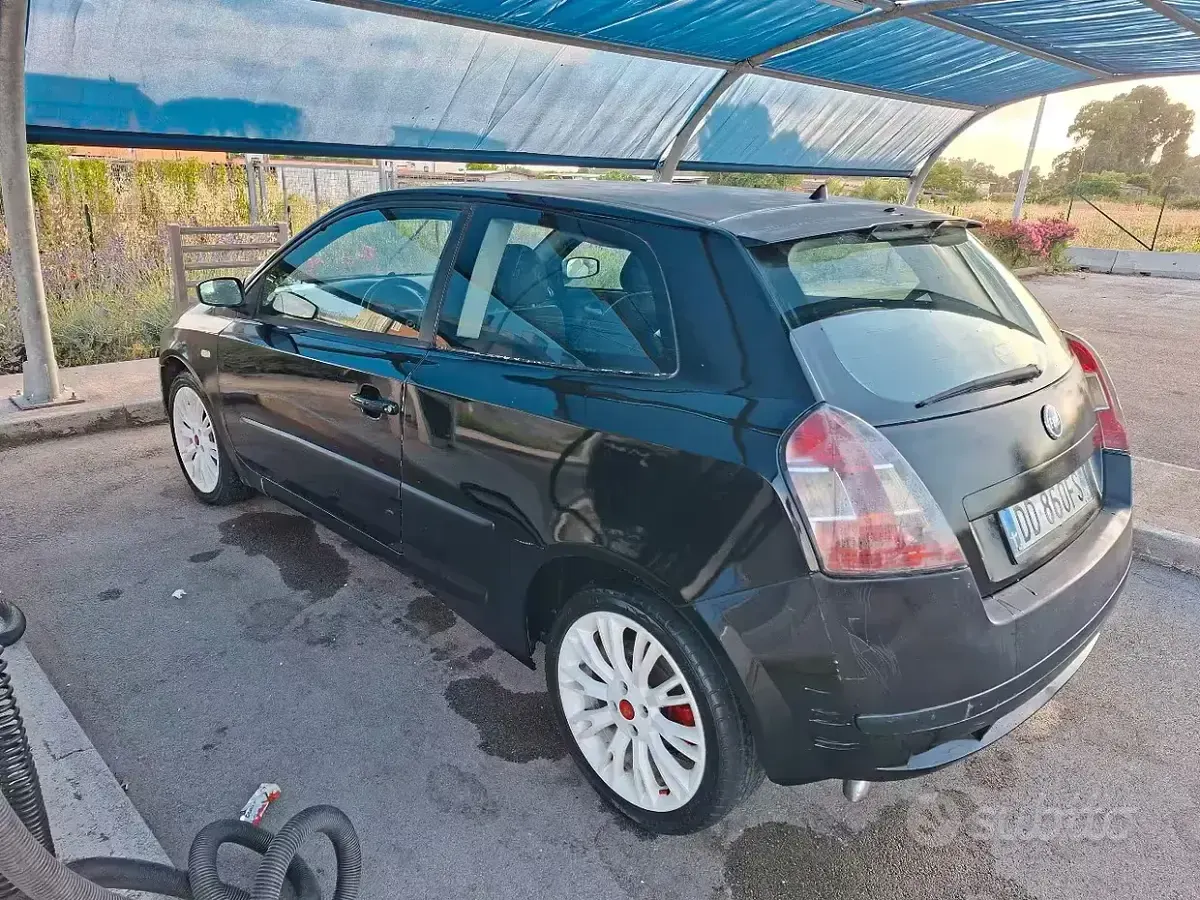 Usata Fiat Stilo 120 CV (88 kW) 2006 Nero Berlina