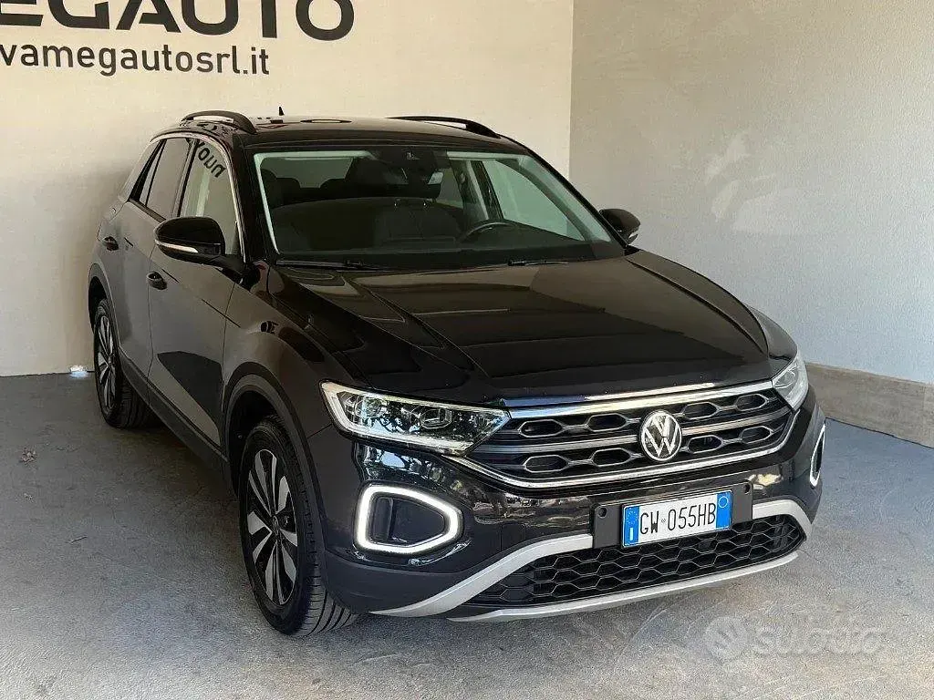 Usata VW T-Roc Edition 116 CV (85 kW) 2024 Nero SUV