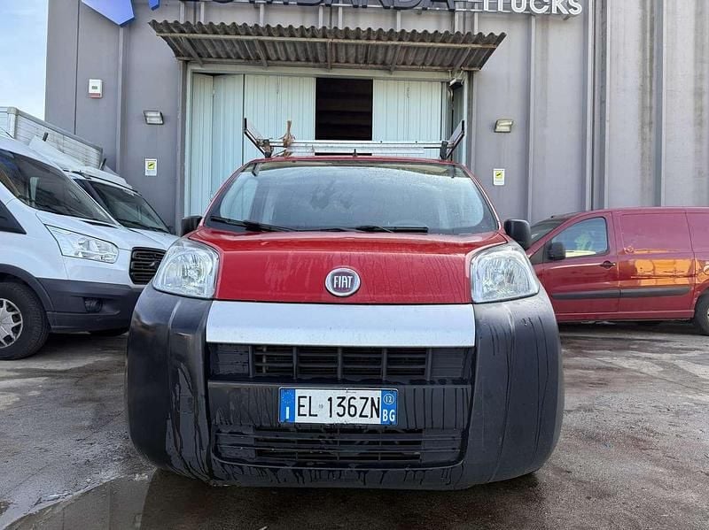 Usata Fiat Fiorino 103 CV (75 kW) 2012 Rosso Monovolume