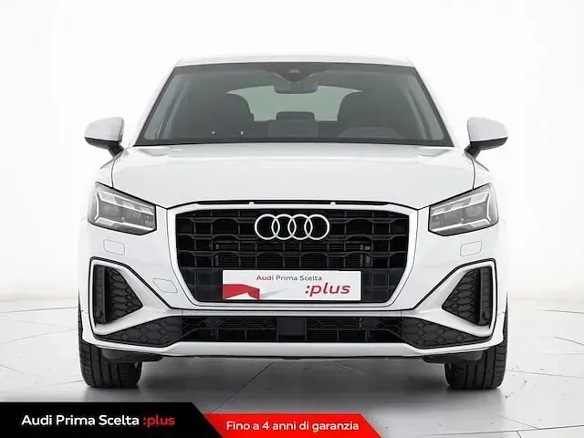 Usata Audi Q2 S-Line 150 CV (110 kW) 2025 Bianco ghiaccio metallizzato SUV