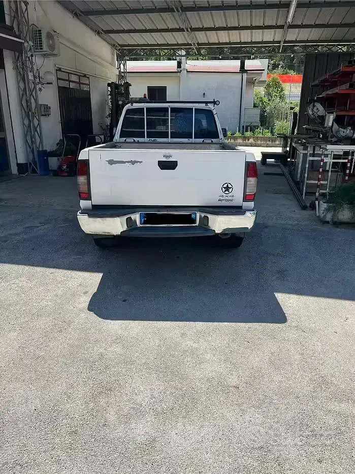 Usata Nissan Navara 1999 Pick-up