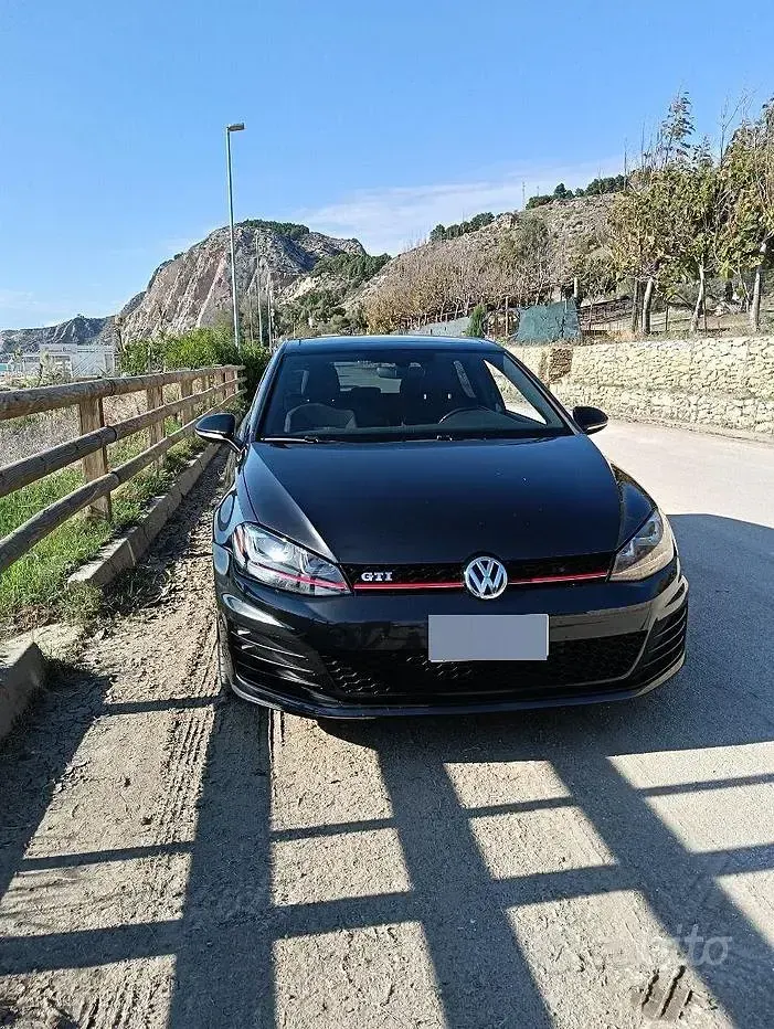 Usata VW Golf VII GTI 150 CV (110 kW) 2016 Nero Berlina