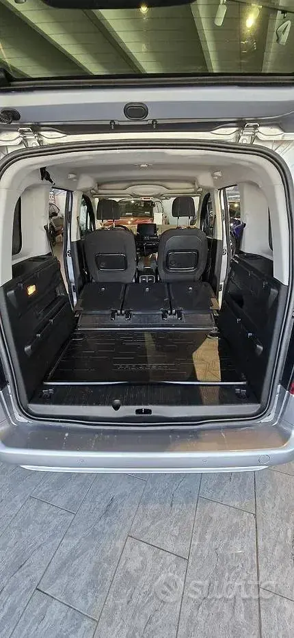 Usata Toyota Proace Verso City 100 CV (73 kW) 2022 Grigio Station wagon