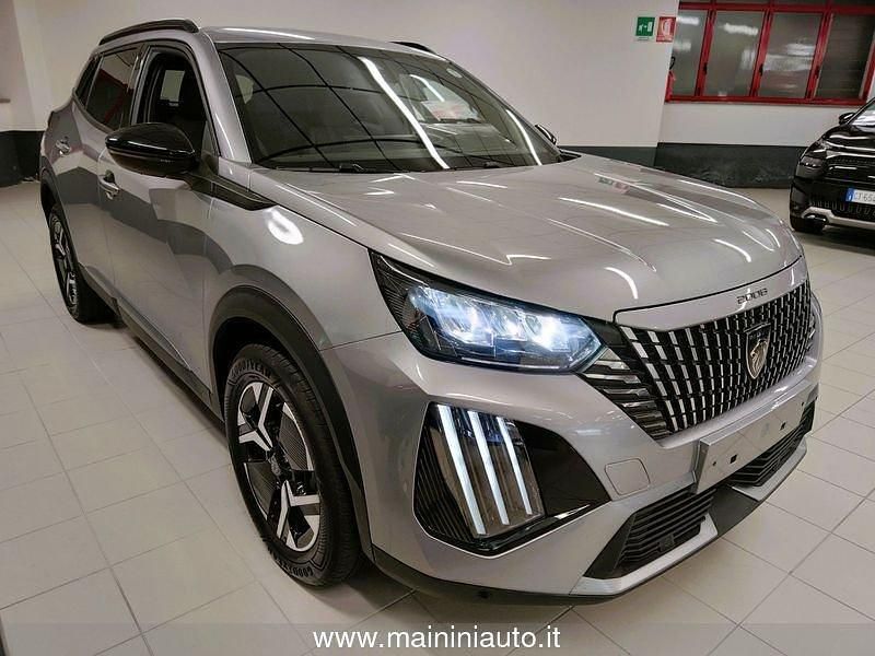 Usata Peugeot 2008 Allure+ 101 CV (74 kW) 2024 Grigio SUV