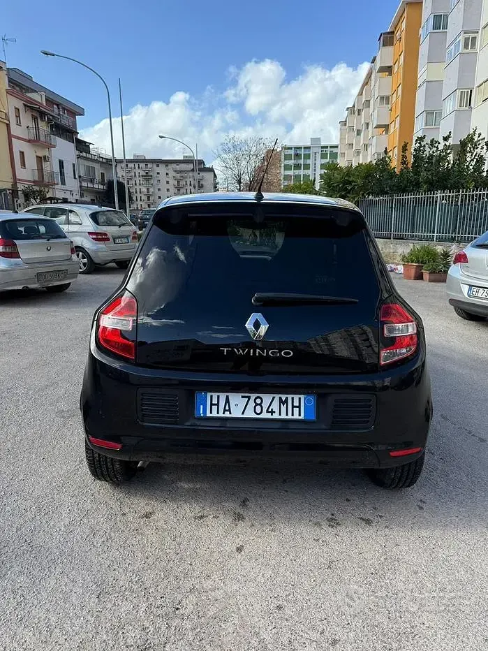 Usata Renault Twingo 70 CV (51 kW) 2018 Nero Utilitaria