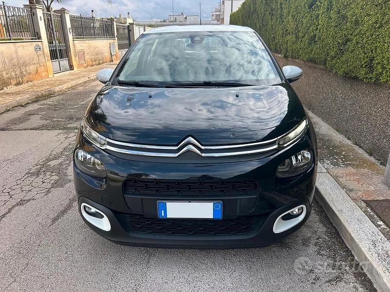 Usata Citroën C3 Shine 75 CV (55 kW) 2017 Nero Berlina