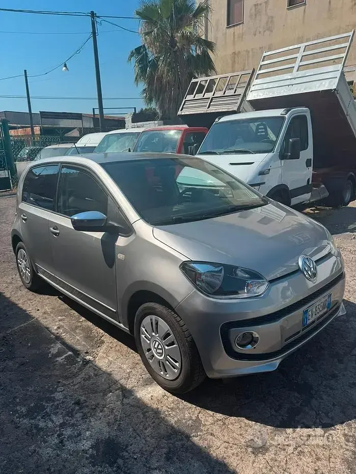 Usata VW up! Move 68 CV (50 kW) 2014 Grigio Utilitaria