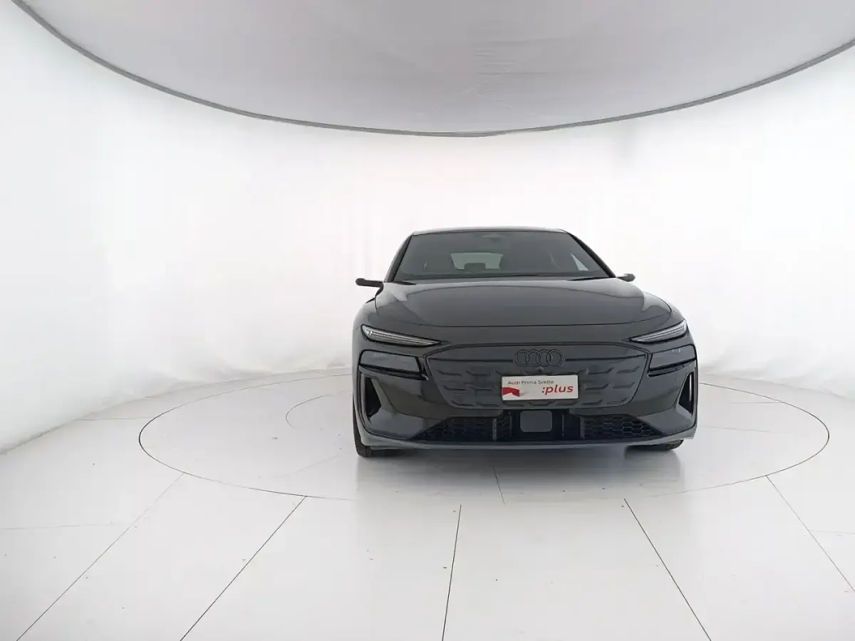 Usata Audi A6 e-tron Performance 269 kW (367 CV) 2025 Grigio magnete Station wagon