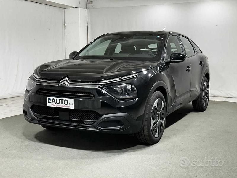 Nero perla Nuova 2025 Citroën C4 PureTech SUV | 17.900 € (Super prezzo) - Immagine 1/4