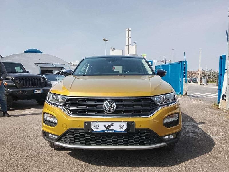 Usata VW T-Roc Advance 150 CV (110 kW) 2019 Oro SUV