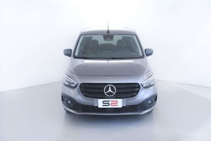 Usata Mercedes Citan 110 95 CV (69 kW) 2023 Grigio scuro Station wagon