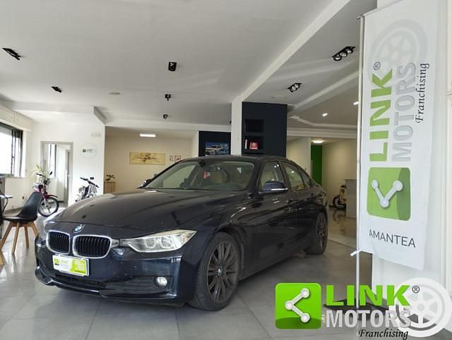 Usata BMW 320 184 CV (135 kW) 2012 Blu Berlina