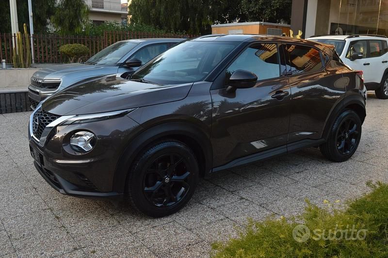Usata Nissan Juke N-Connecta 114 CV (83 kW) 2021 Marrone SUV