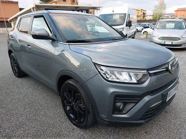 Usata SsangYong Tivoli 136 CV (100 kW) 2021 Grigio SUV